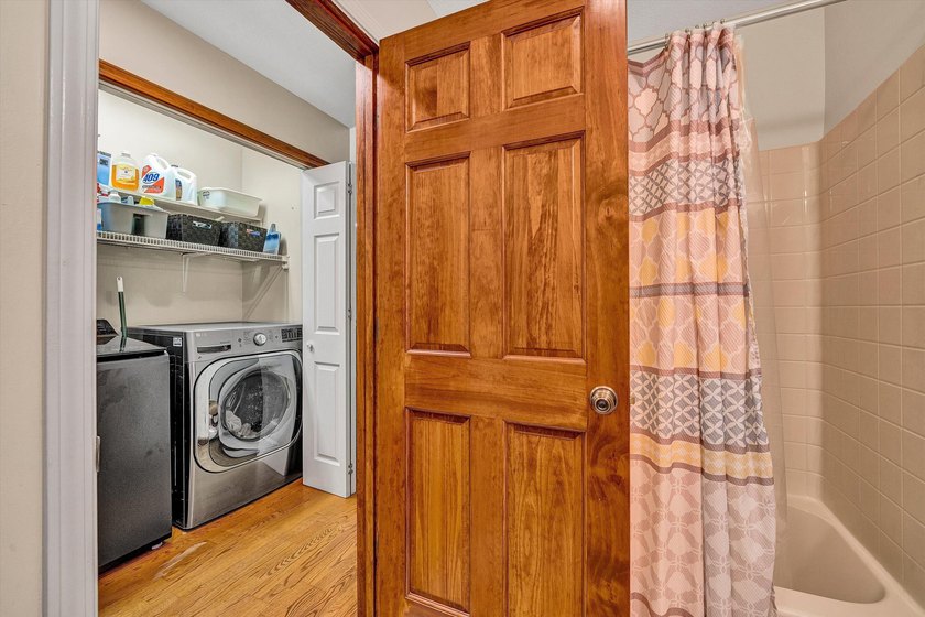 Enjoy access to SML at 400 Harbor Landing Dr.! Whether you're - photo 14