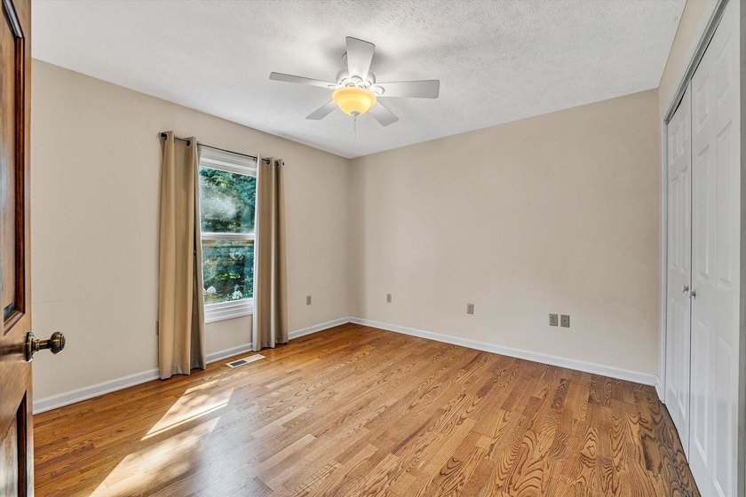 Enjoy access to SML at 400 Harbor Landing Dr.! Whether you're - photo 15