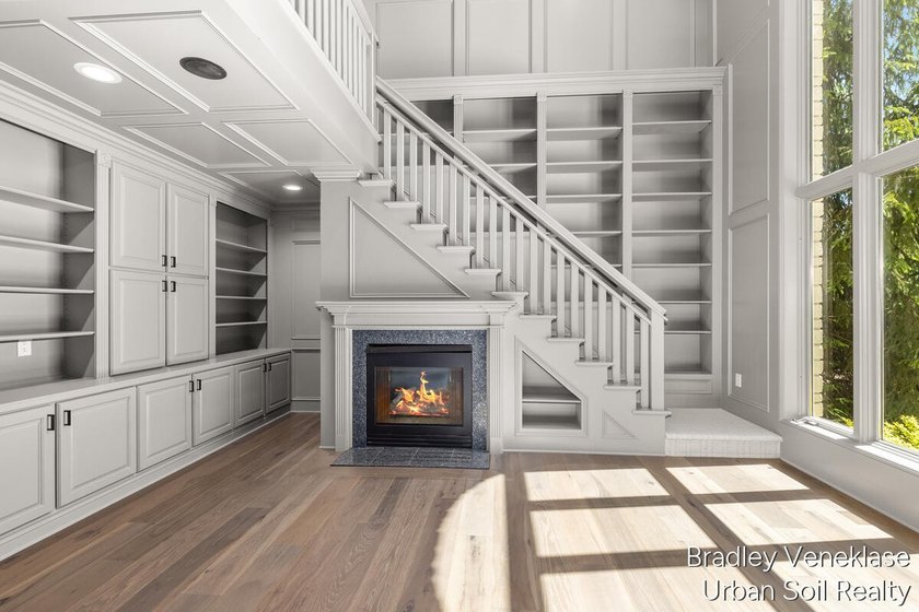 Experience one of the Thornapple River's finest luxury estates - photo 17