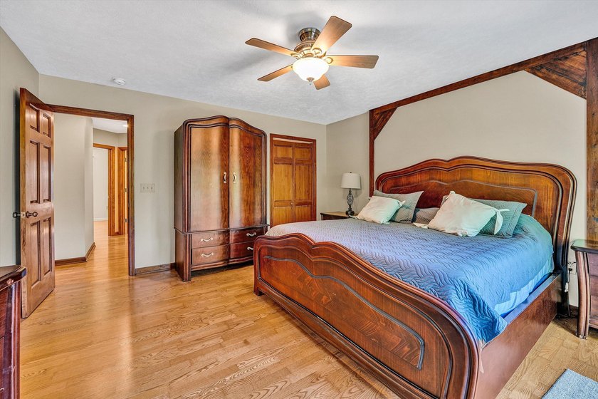 Enjoy access to SML at 400 Harbor Landing Dr.! Whether you're - photo 20