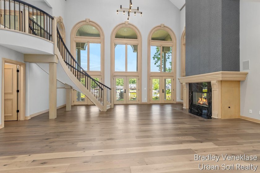 Experience one of the Thornapple River's finest luxury estates - photo 28