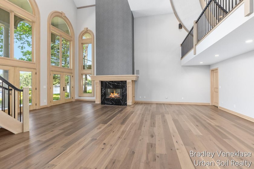 Experience one of the Thornapple River's finest luxury estates - photo 29