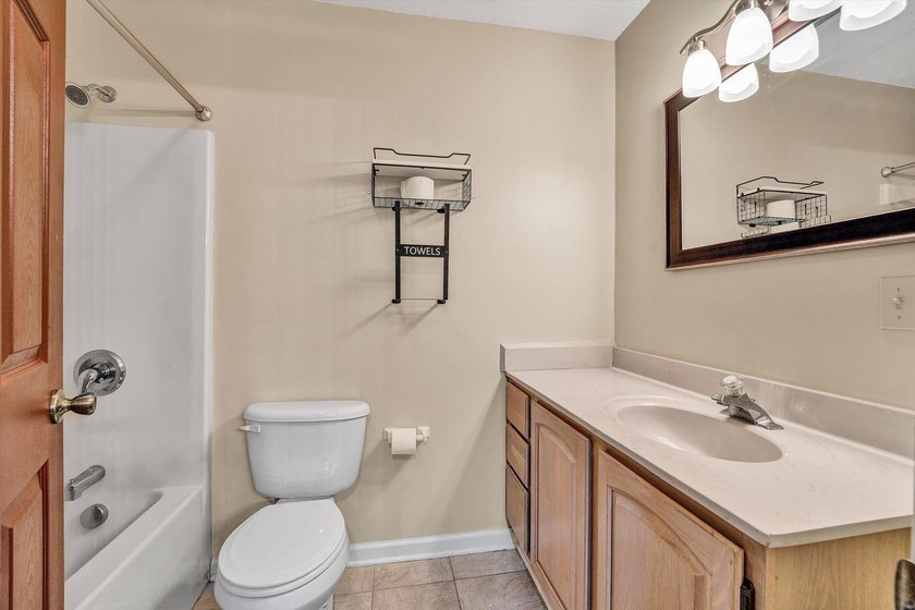 Enjoy access to SML at 400 Harbor Landing Dr.! Whether you're - photo 34