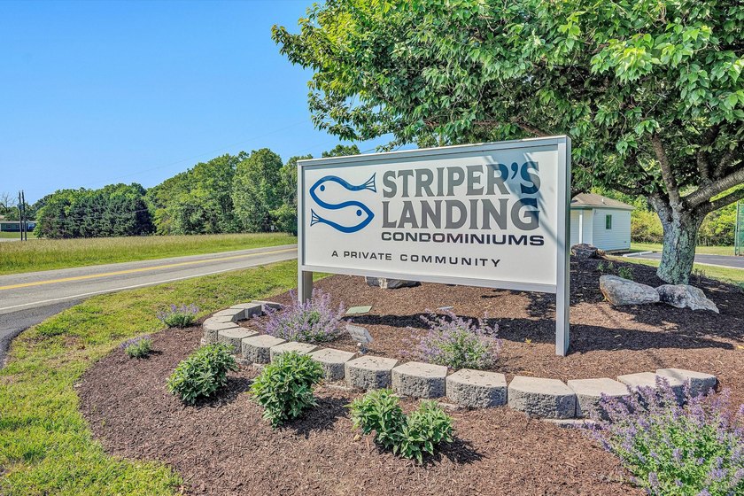 Enjoy access to SML at 400 Harbor Landing Dr.! Whether you're - photo 42