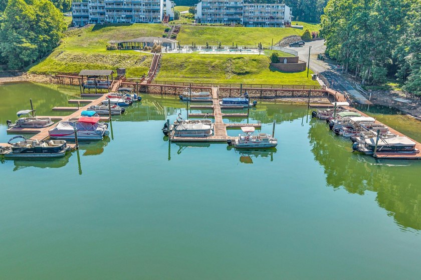 Enjoy access to SML at 400 Harbor Landing Dr.! Whether you're - photo 50