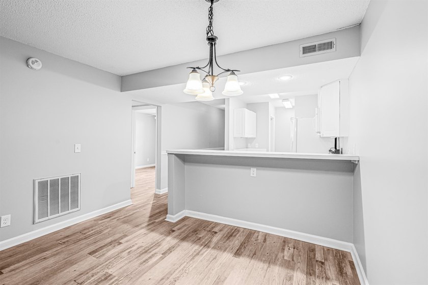Welcome to this charming, updated 2-bedroom, 2-bathoom condo - photo 15
