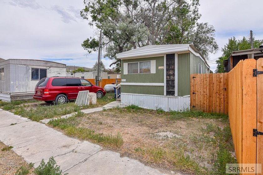 Rare investment opportunity in Arco, Idaho, just 10 minutes from - photo 12