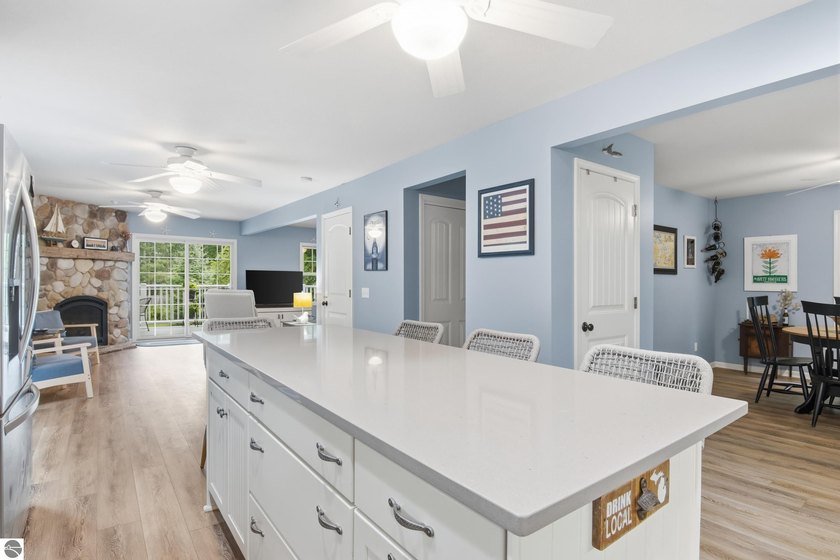 Beautiful home with Torch Lake access between Elk Rapids and - photo 15