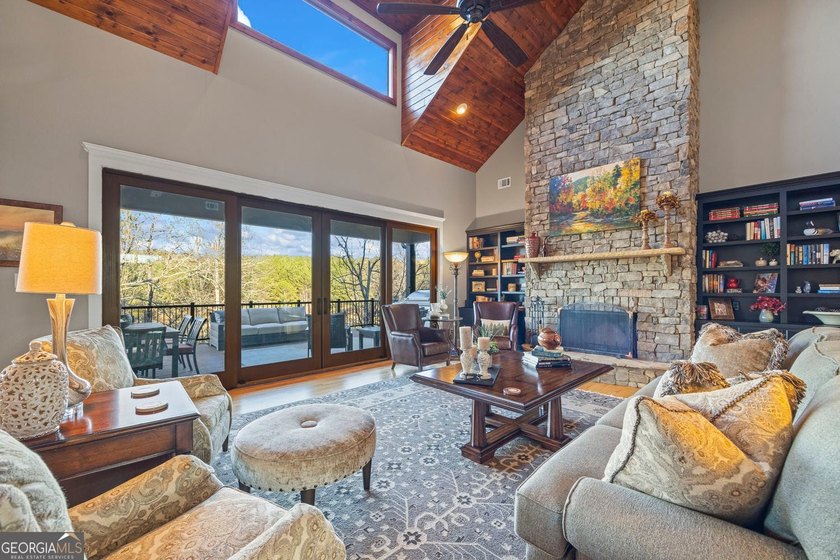 Experience refined living in this exceptional 4,630 sq ft - photo 16