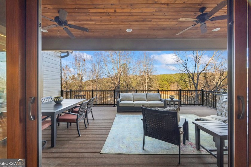 Experience refined living in this exceptional 4,630 sq ft - photo 22