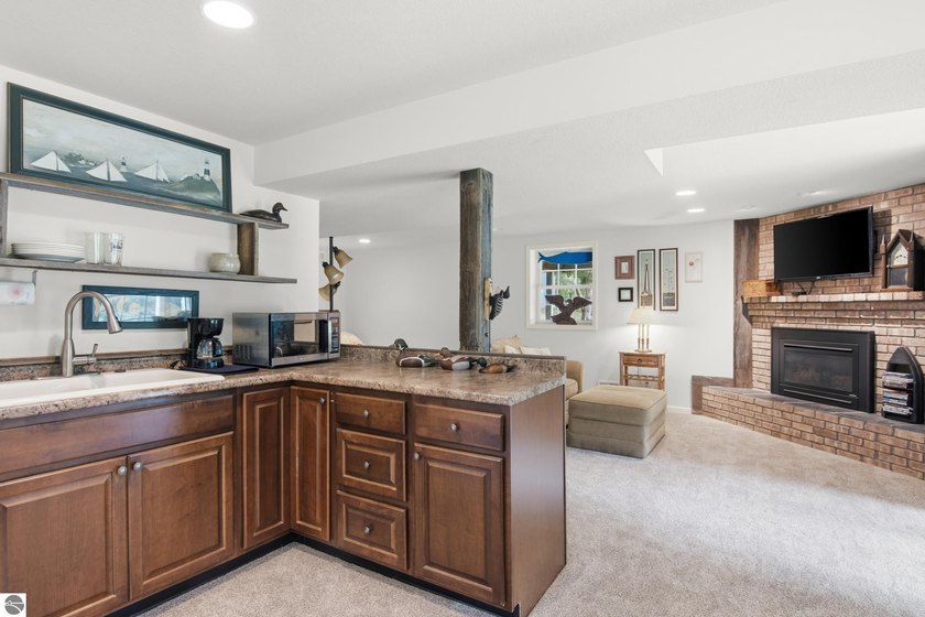 Beautiful home with Torch Lake access between Elk Rapids and - photo 34