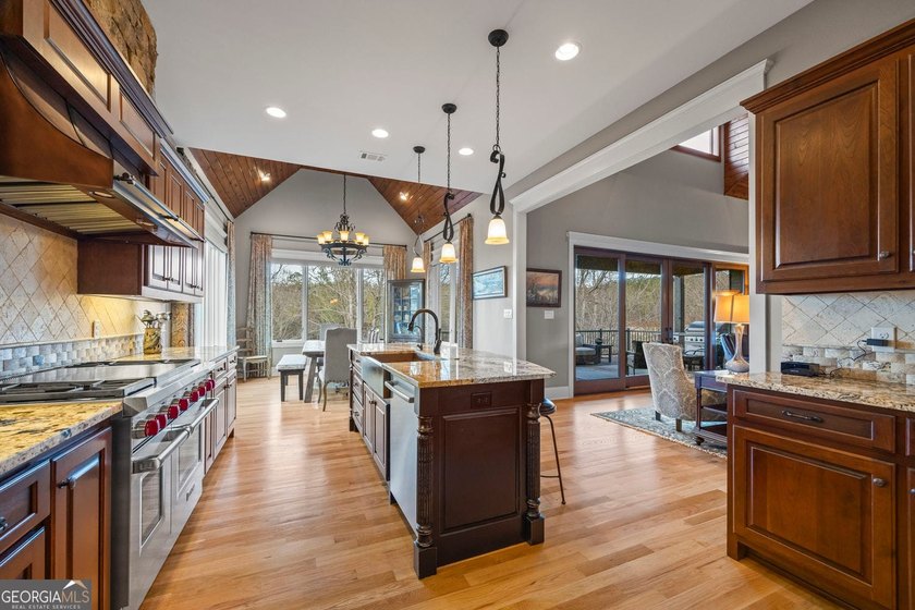 Experience refined living in this exceptional 4,630 sq ft - photo 35