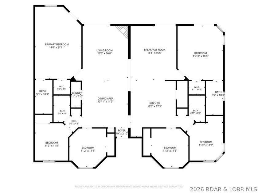 Turnkey luxury and breathtaking lakefront views await in this - photo 39