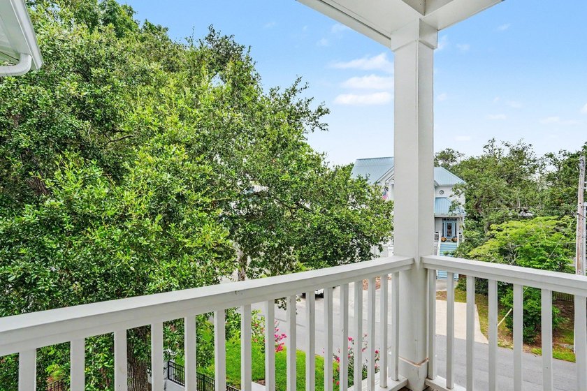 Better-Than-New Custom Home with Extensive Upgrades in the Heart - photo 16