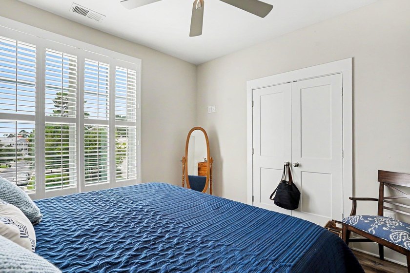 Better-Than-New Custom Home with Extensive Upgrades in the Heart - photo 19