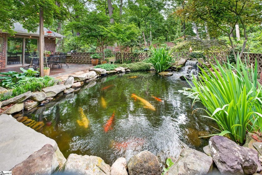 Marketed by Toni Leopard &amp; Leigh Irwin with BHHS C Dan Joyner - photo 29