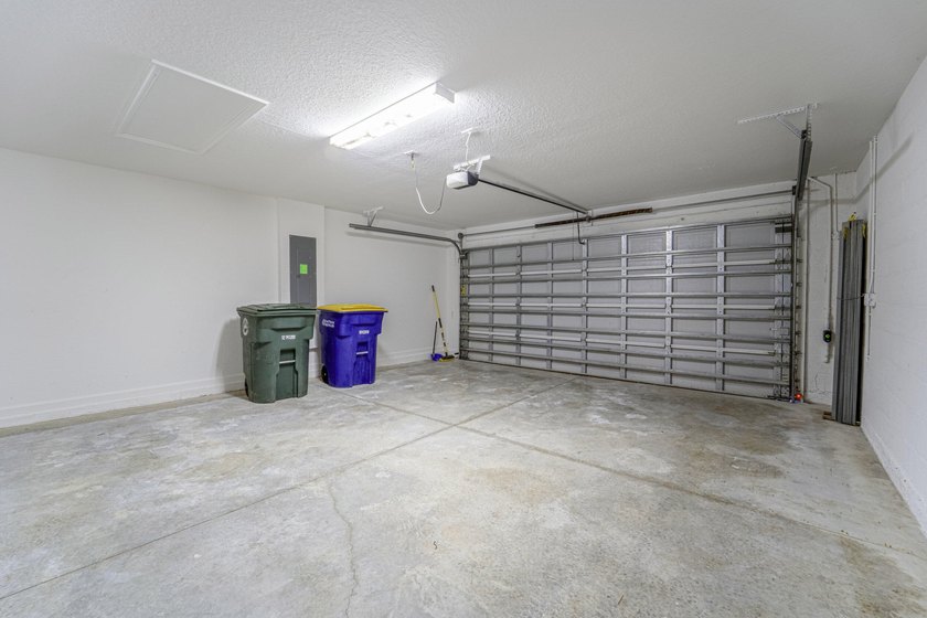 Beautiful updated 4 bedroom home in a gated community. New - photo 25
