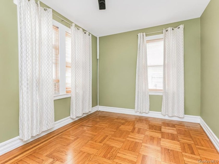 Welcome to 1858 Phelan Place in the Morris Heights section of - photo 17