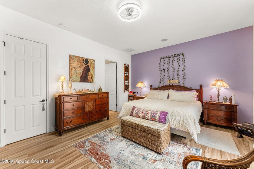 ONE OF A KIND! Space, privacy, and flexibility--all under one - photo 22