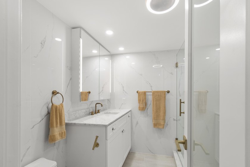 Wake up just steps from the Atlantic in this exquisite 2-bedroom - photo 23