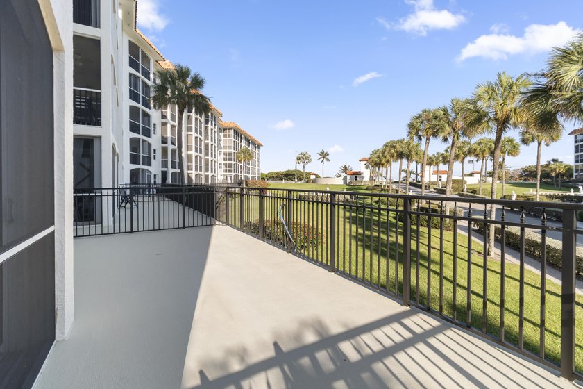 Wake up just steps from the Atlantic in this exquisite 2-bedroom - photo 26