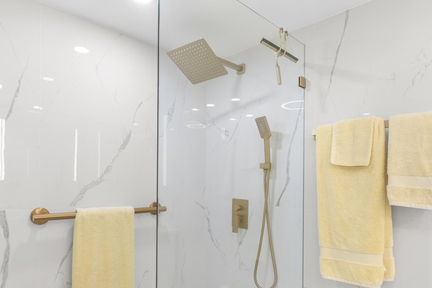 Wake up just steps from the Atlantic in this exquisite 2-bedroom - photo 30