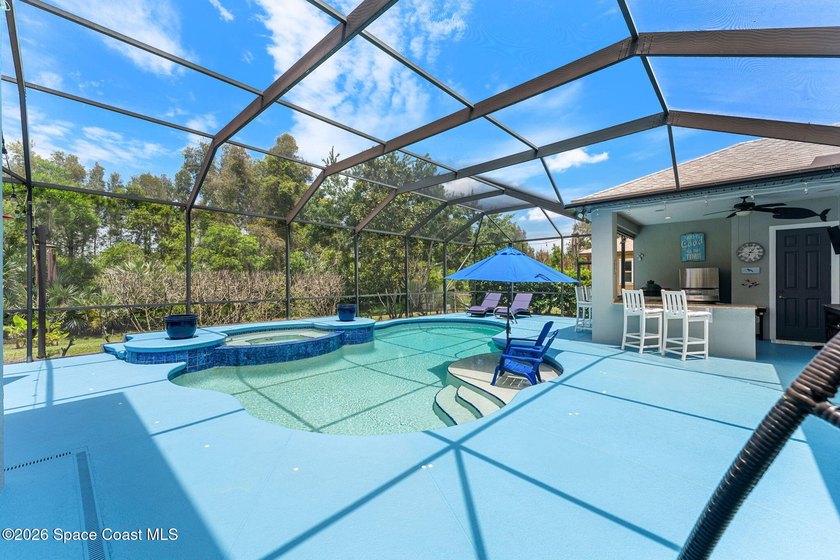 ONE OF A KIND! Space, privacy, and flexibility--all under one - photo 41