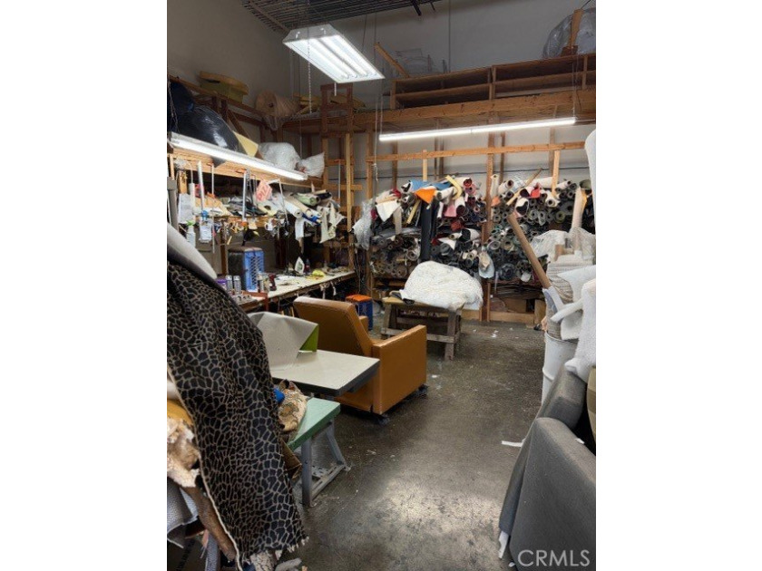 ***Must Sell!***An Excellent Opportunity to Own Your Own - photo 3