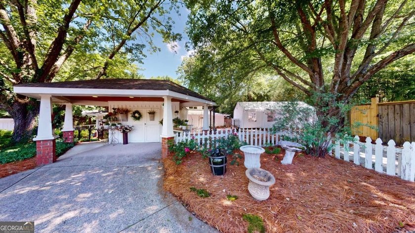 Unlock the potential of this exceptional commercial property - photo 8