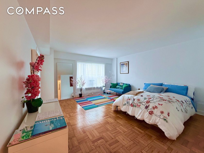 Welcome to Residence 2E a beautifully laid out alcove studio - photo 3