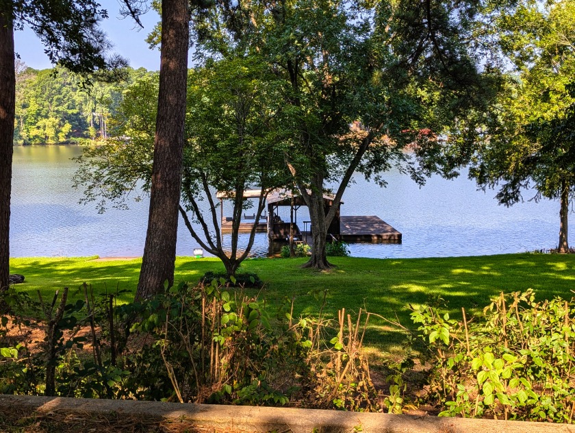4/2.5/2 Waterfront on Lake Jacksonville with Concrete Circle Driv - photo 11