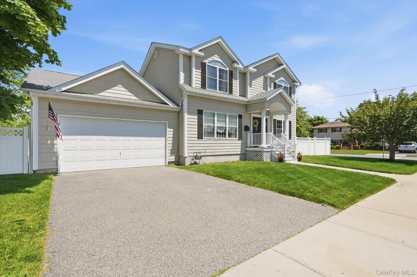 Welcome to 5 Butler Street, located in the highly desirable - photo 2