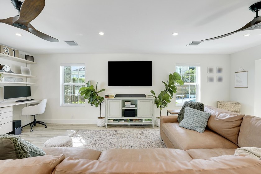 Welcome to a truly exceptional home where timeless design - photo 19