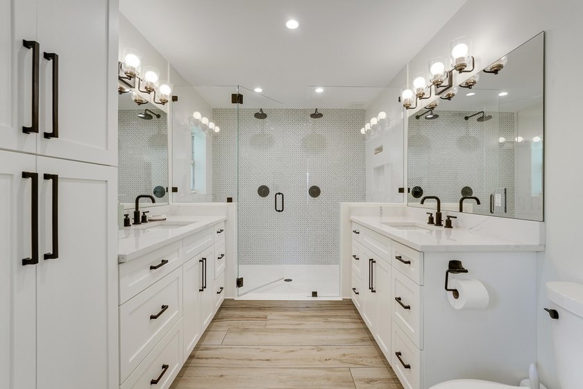 Welcome to a truly exceptional home where timeless design - photo 23
