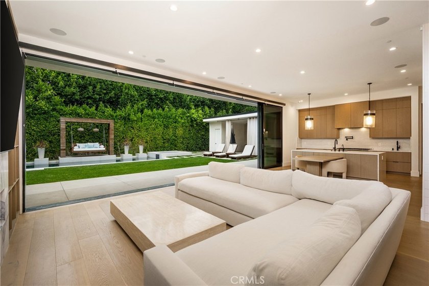 South of the Boulevard in one of Encino's most coveted enclaves - photo 25