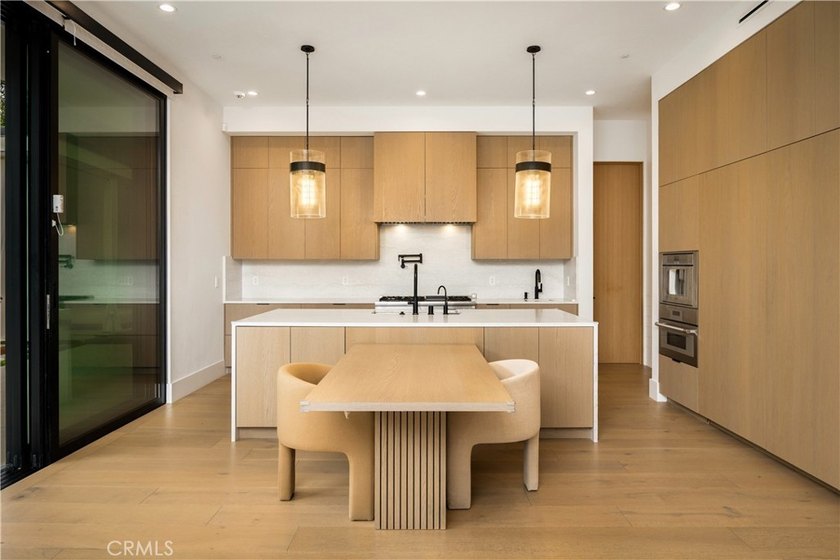 South of the Boulevard in one of Encino's most coveted enclaves - photo 30