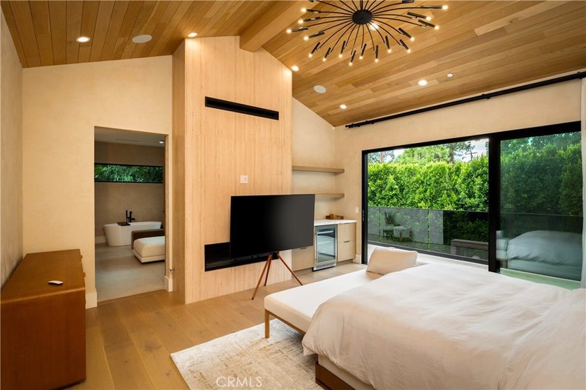 South of the Boulevard in one of Encino's most coveted enclaves - photo 40