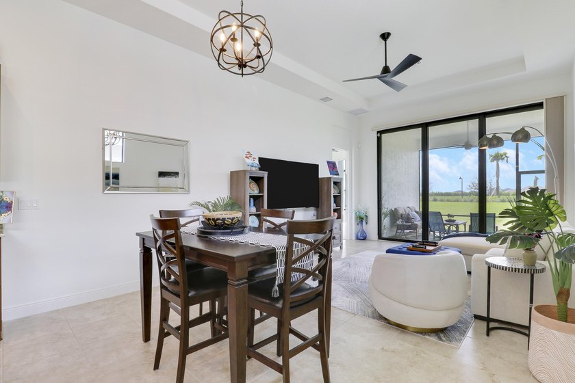 Room for everyone in this 3BR/3BA + bonus room or 4th bedroom - photo 15