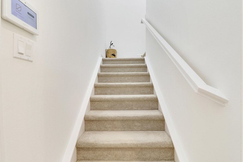 Room for everyone in this 3BR/3BA + bonus room or 4th bedroom - photo 27