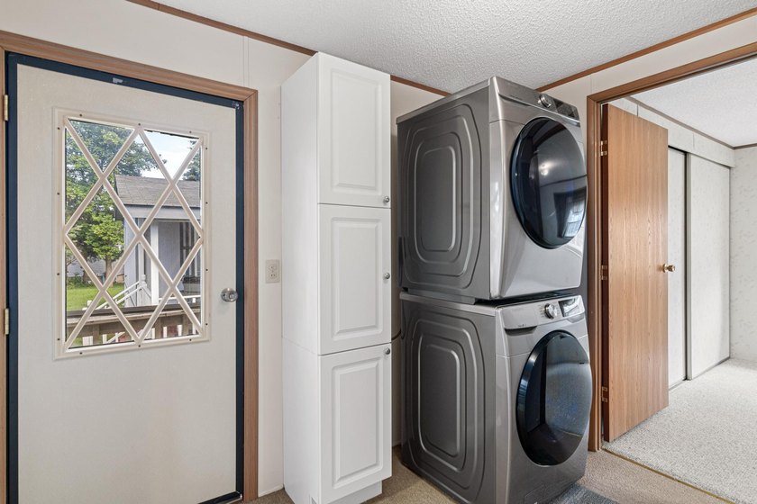 Two bedroom two bathroom well maintained home within the - photo 12