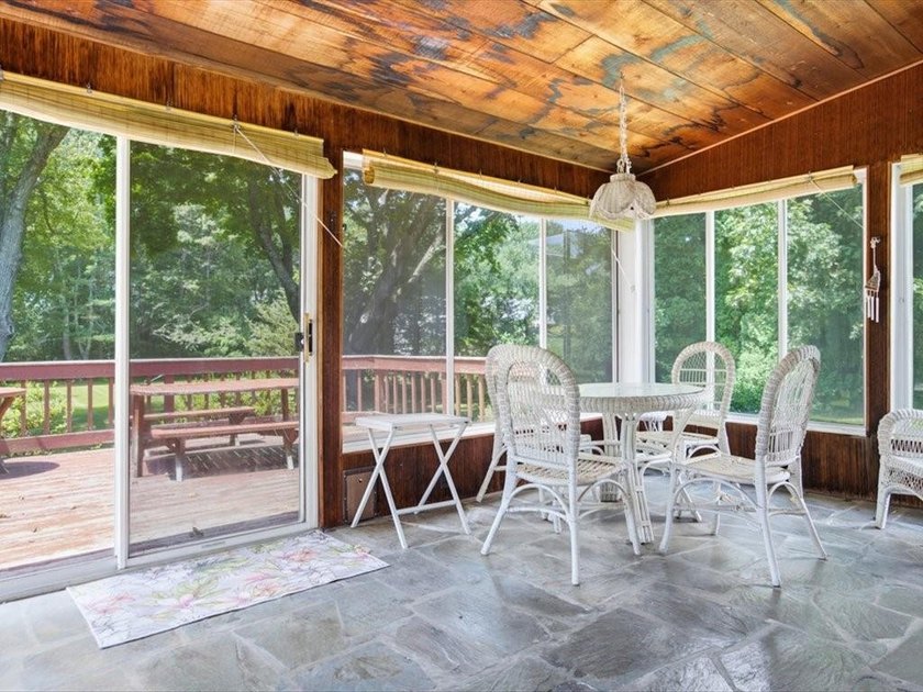 This one-owner home offers 2 bedrooms, 1 bathroom, and endless - photo 15