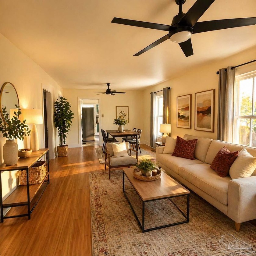 Welcome to this charming East Hill cottage, full of character - photo 5