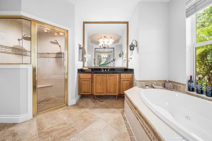 Quality Permeates this Gorgeous Estate, versatile 3-way split - photo 14