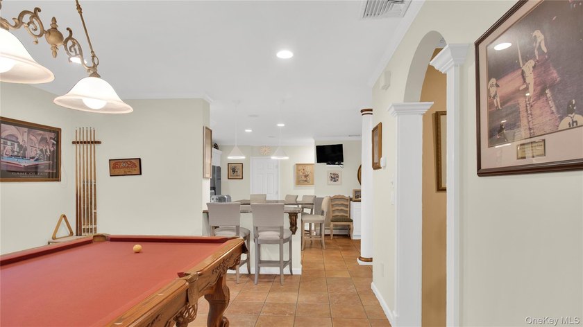 Located in Merrick, this spacious 4 Bedroom, 2.5 Bathroom - photo 23