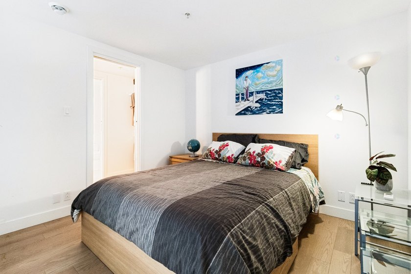 EDWIN | Loft avec mezzanine au coeur du quartier prise du marche - photo 10