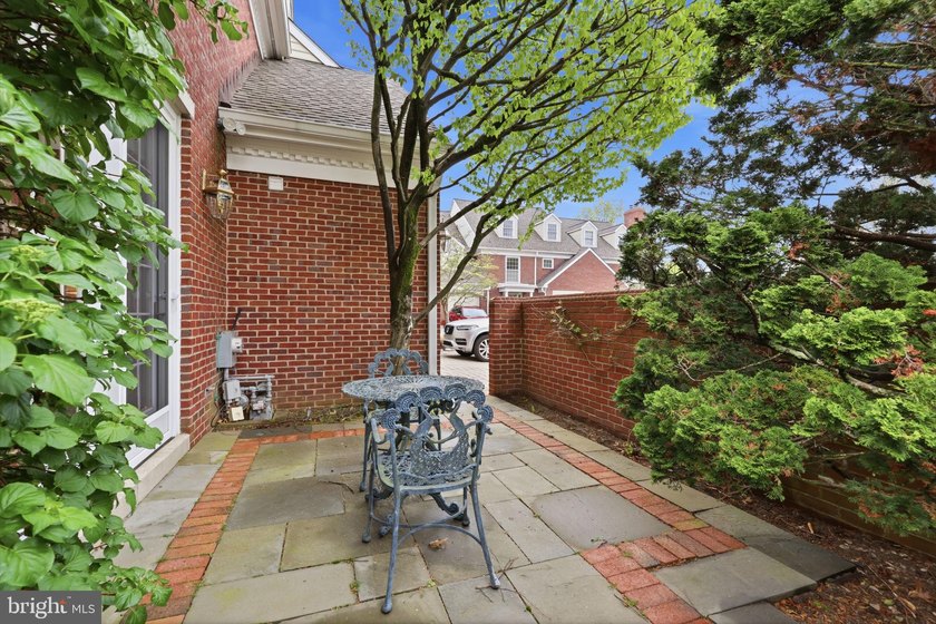 This is the one! Welcome to this beautiful end unit townhome - photo 8