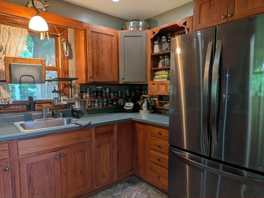 Private A-frame cabin on 3.42 acres + Bear Creek! Located in - photo 20