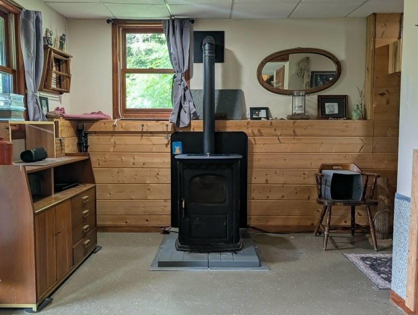 Private A-frame cabin on 3.42 acres + Bear Creek! Located in - photo 32