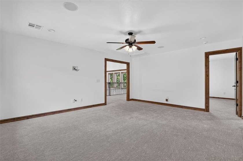 Luxury Waterfront Living in Cascata Falls Perfectly positioned - photo 37