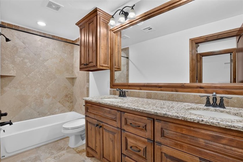 Luxury Waterfront Living in Cascata Falls Perfectly positioned - photo 41
